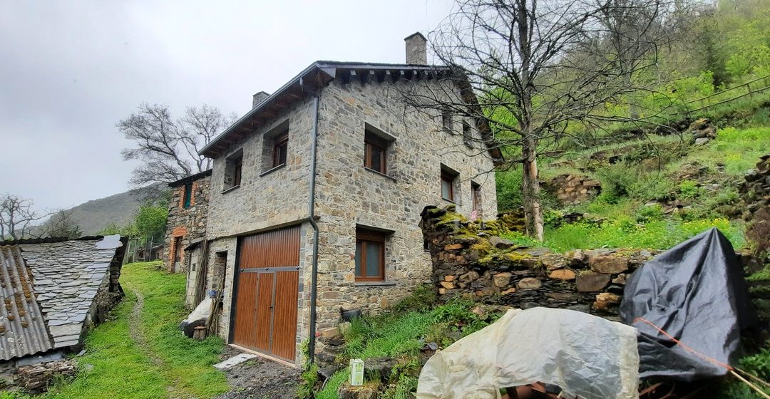 Rehabilitación de almacén de aperos de labranza, Colinas del Campo (León)