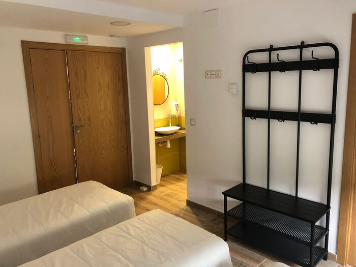 habitación con baño