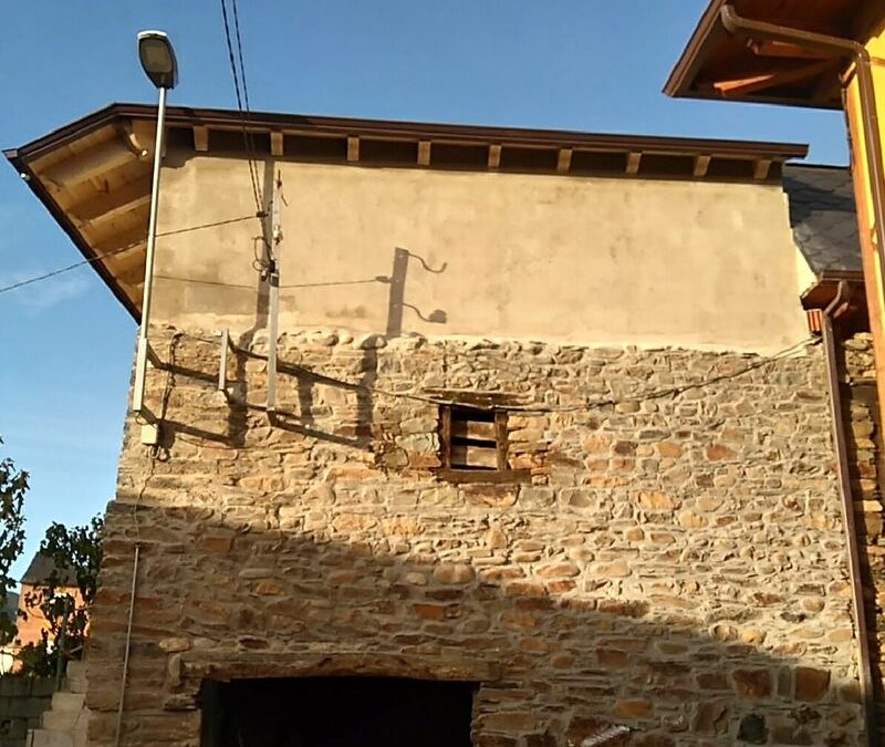 Sustitución de cubierta en vivienda, Quilós (León)